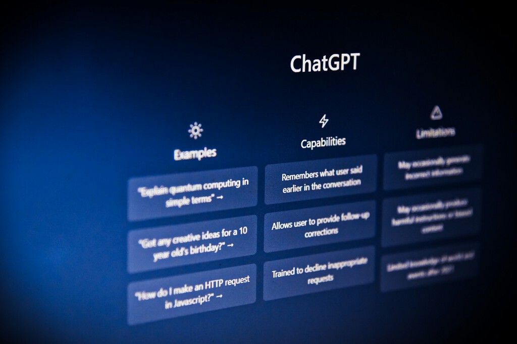 OpenAI retira la última actualización de ChatGPT por ser "excesivamente agradable": llegó a unos límites peligrosos 