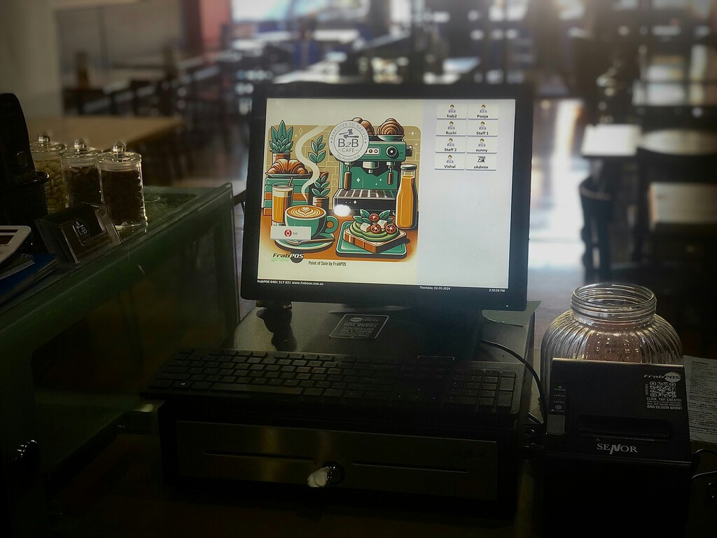 Personas que perdieron su trabajo porque su jefe puso una IA cuentan sus experiencias: "Estaba entrenando a la IA que me sustituyó" 